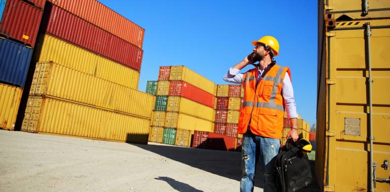 Customs clearance professionals image 770x300